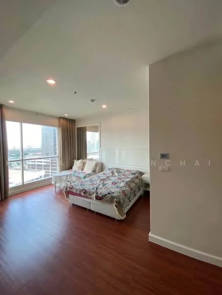 1 Bedroom condo in The Address Chidlom
