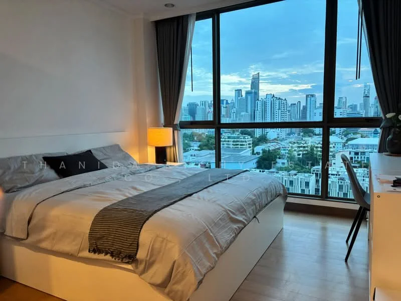 1 Bedroom condo in Supalai Oriental Sukhumvit 39