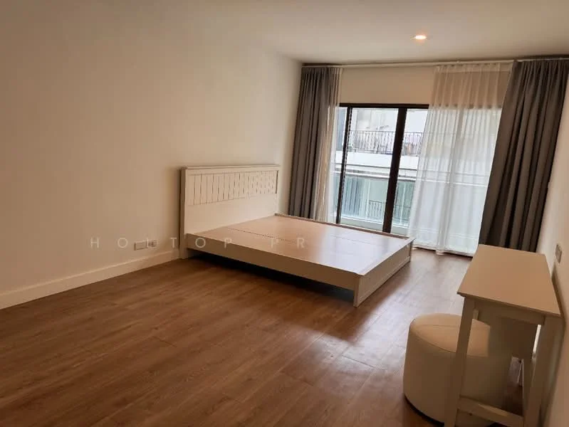1 Bedroom condo in The Natural Place Suite