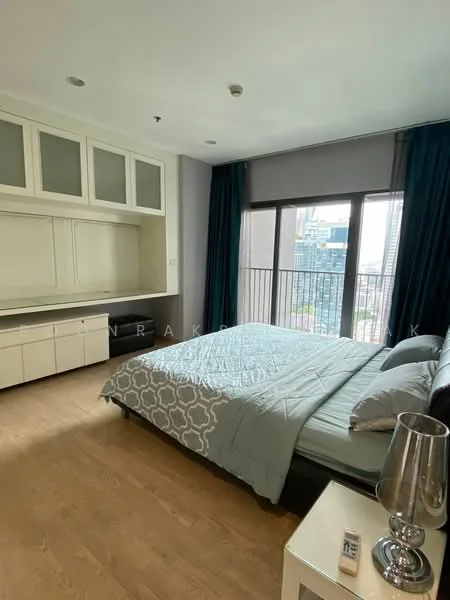 2 Bedroom condo in Noble Remix 2 Thonglor