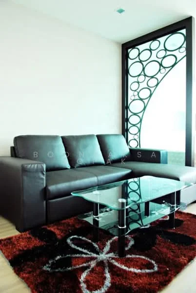 1 Bedroom condo in Sky Walk Residences