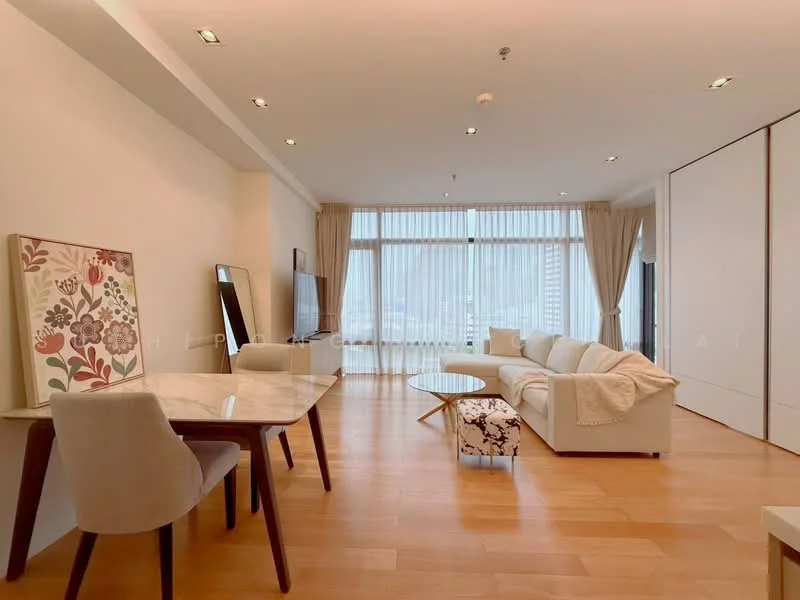 2 Bedroom condo in Circle Living Prototype