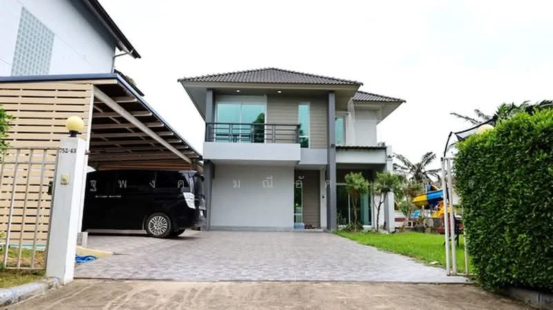 4 Bedroom condo in Areeya Como Ladkrabang-Suvarnabhumi