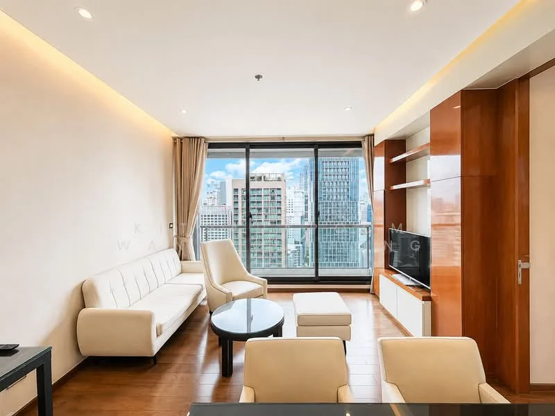 2 Bedroom condo in The Address Sukhumvit 28