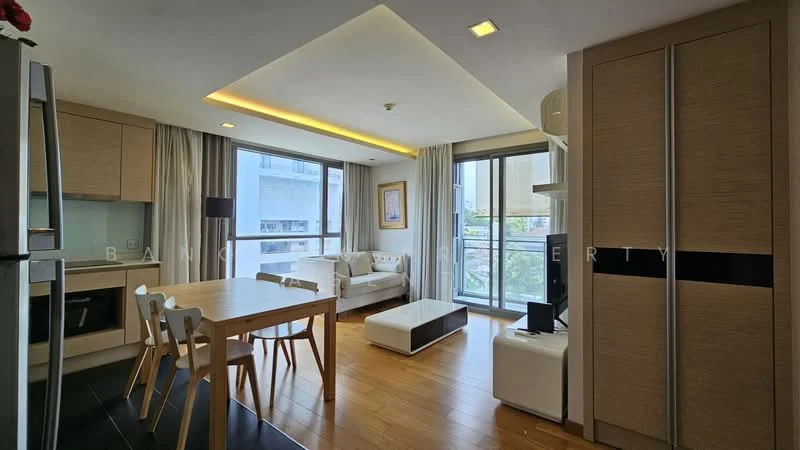 2 Bedroom condo in Via BOTANI