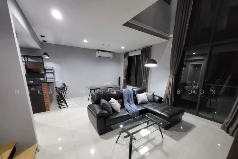 1 Bedroom condo in Villa Asoke