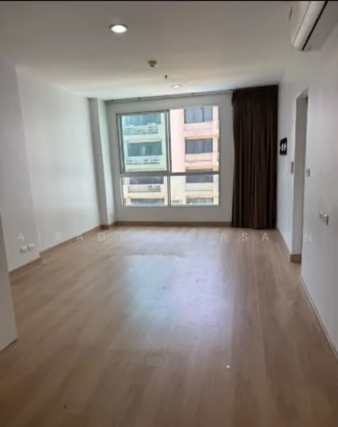 1 Bedroom condo in Life @ BTS Tha-Phra
