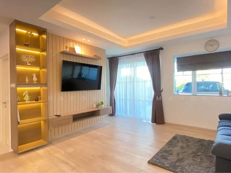 3 Bedroom condo in Indy 2 Bangna-Ramkhamhaeng 2