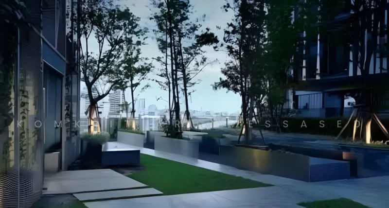 2 Bedroom condo in Siamese Ratchakru