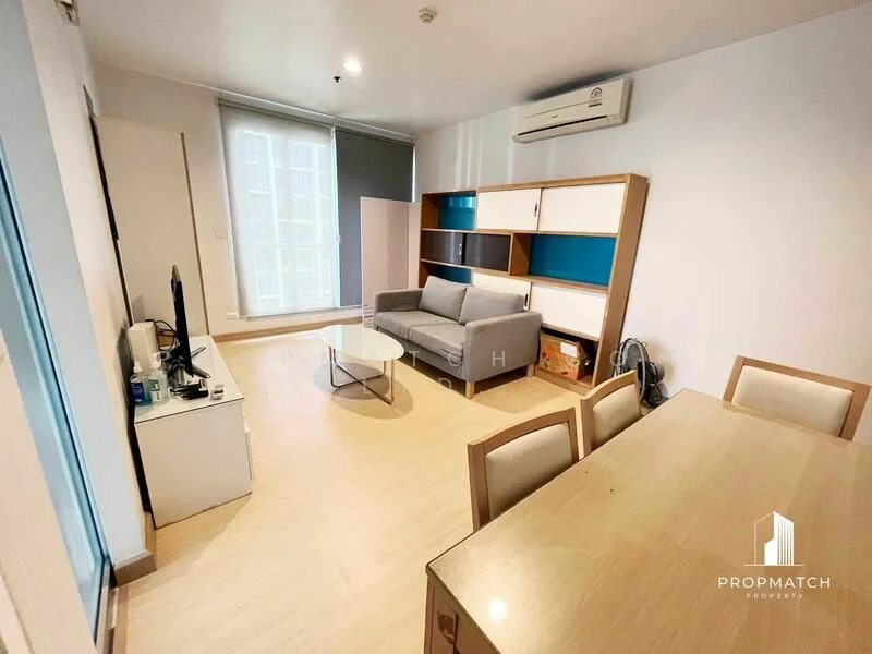 2 Bedroom condo in Life @ Ratchada-Huai Khwang