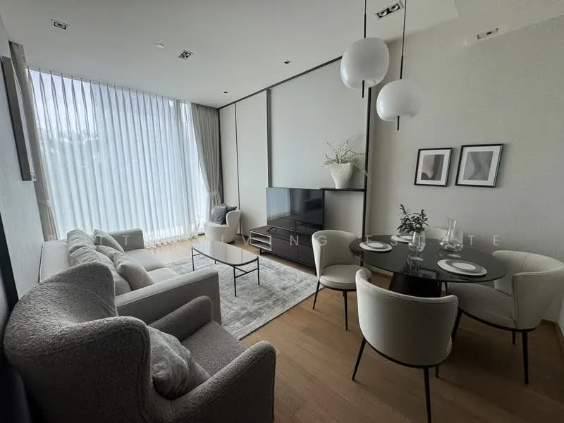 2 Bedroom condo in 28 Chidlom