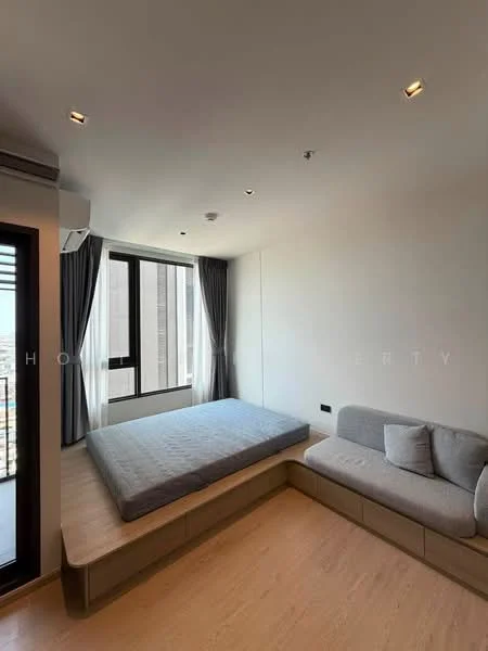 1 Bedroom condo in Reference Sathorn-Wongwianyai