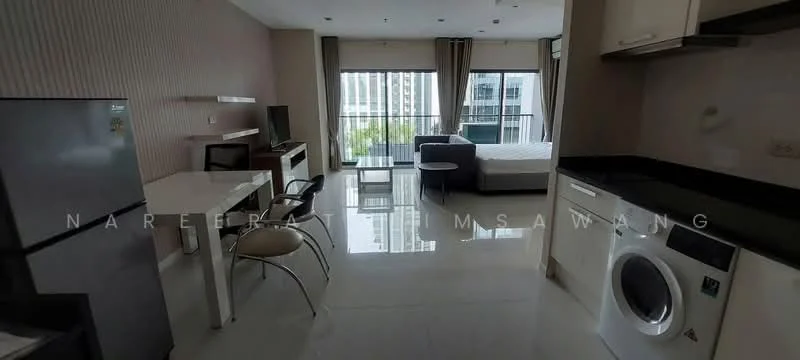1 Bedroom condo in Noble Remix