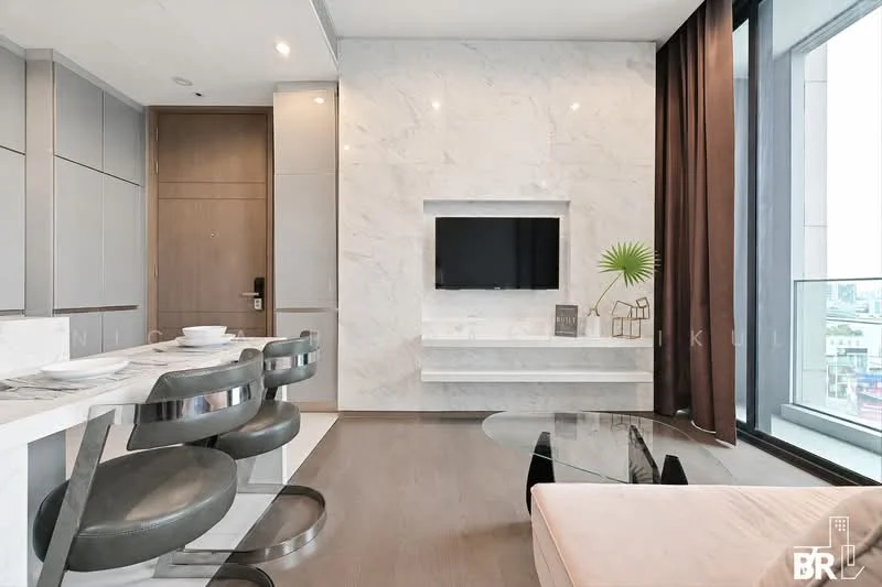 1 Bedroom condo in The Esse at Singha Complex