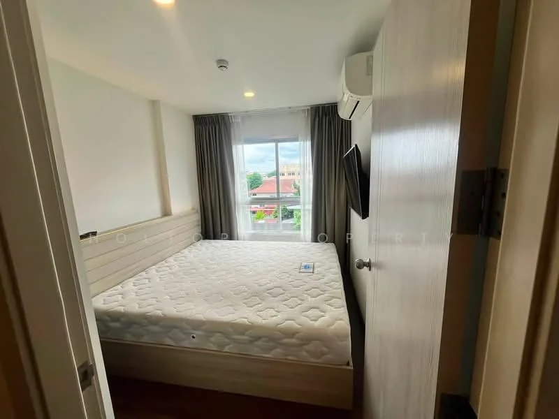 1 Bedroom condo in Chewathai Hallmark Charan 13
