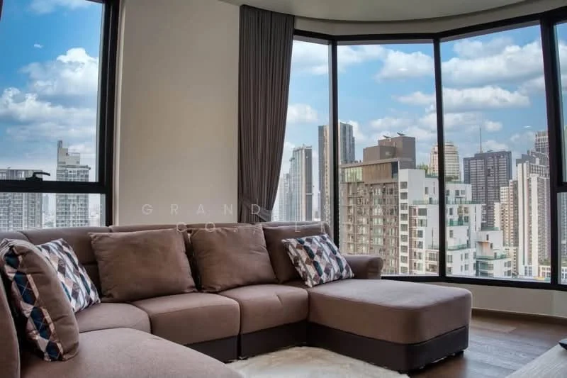 2 Bedroom condo in IDEO Q Sukhumvit 36