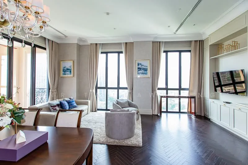 2 Bedroom condo in 98 Wireless