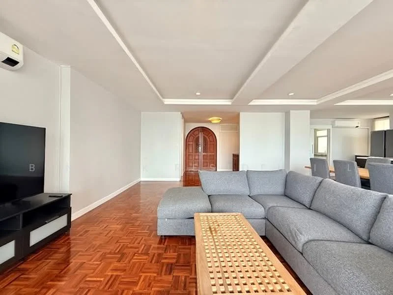 3 Bedroom condo in Tongtip Mansion
