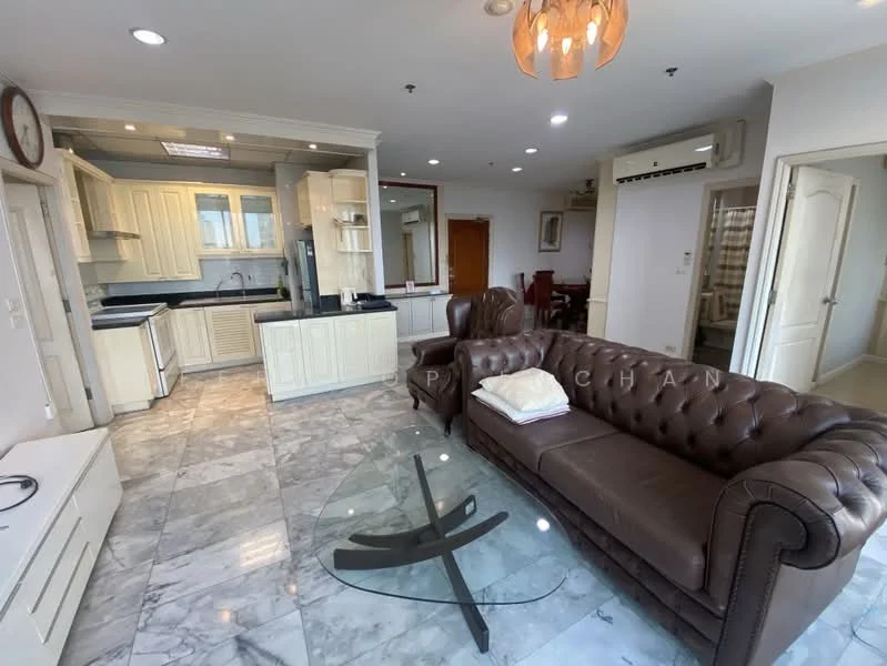 2 Bedroom condo in Sathorn House