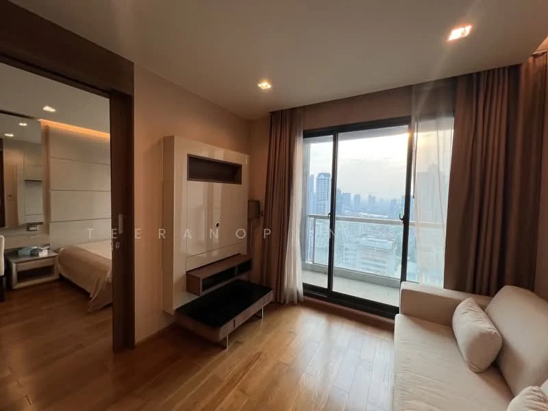 1 Bedroom condo in The Address Sathorn