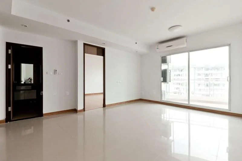 2 Bedroom condo in Supalai River Resort