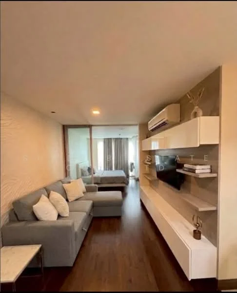 1 Bedroom condo in LIV@5 Condominium
