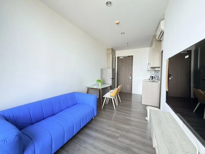 1 Bedroom condo in Whizdom Essence