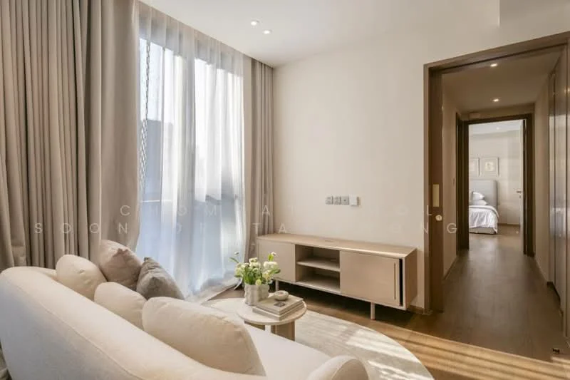 1 Bedroom condo in Via 34