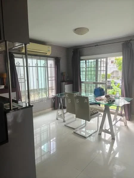 4 Bedroom condo in Passorn Bangna-Wongwaen