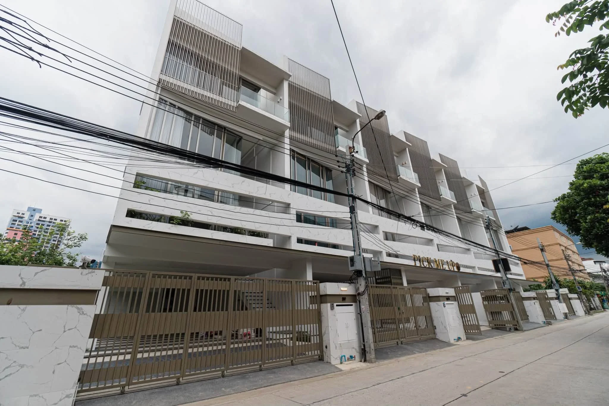 3 Bedroom condo in LUXE 35 Ratchada-Ladprao