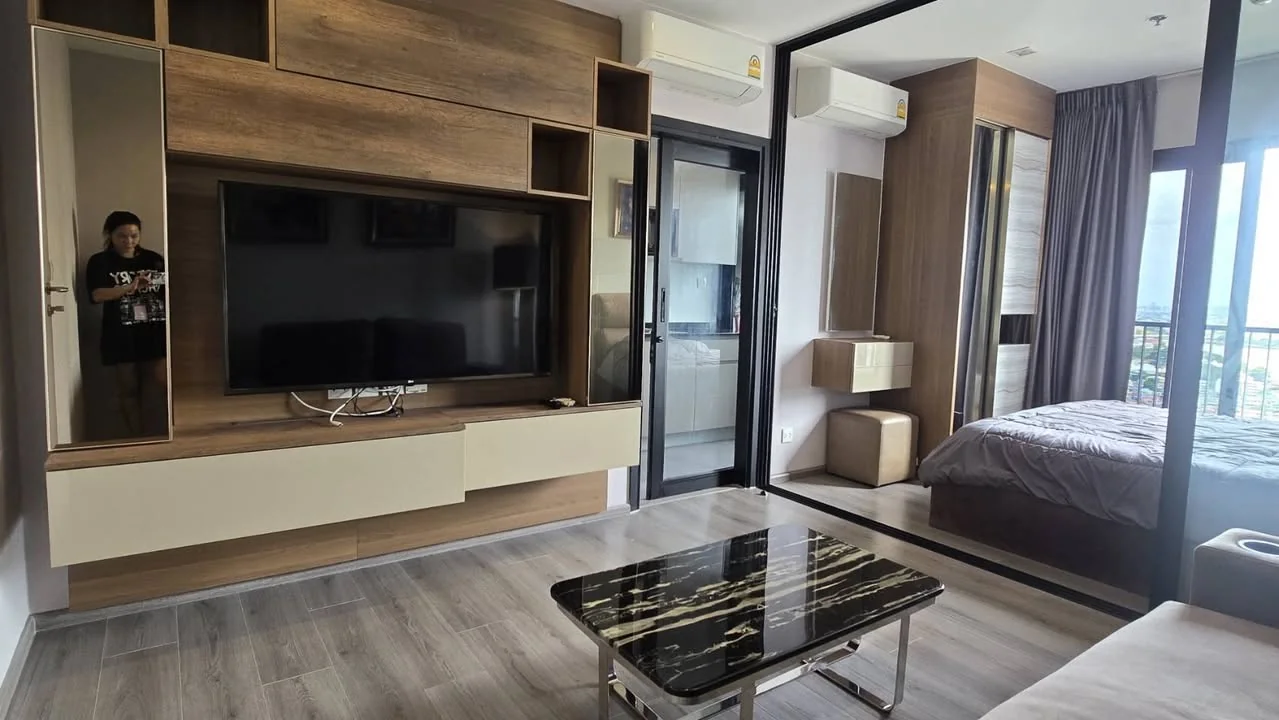 1 Bedroom condo in The Politan Rive