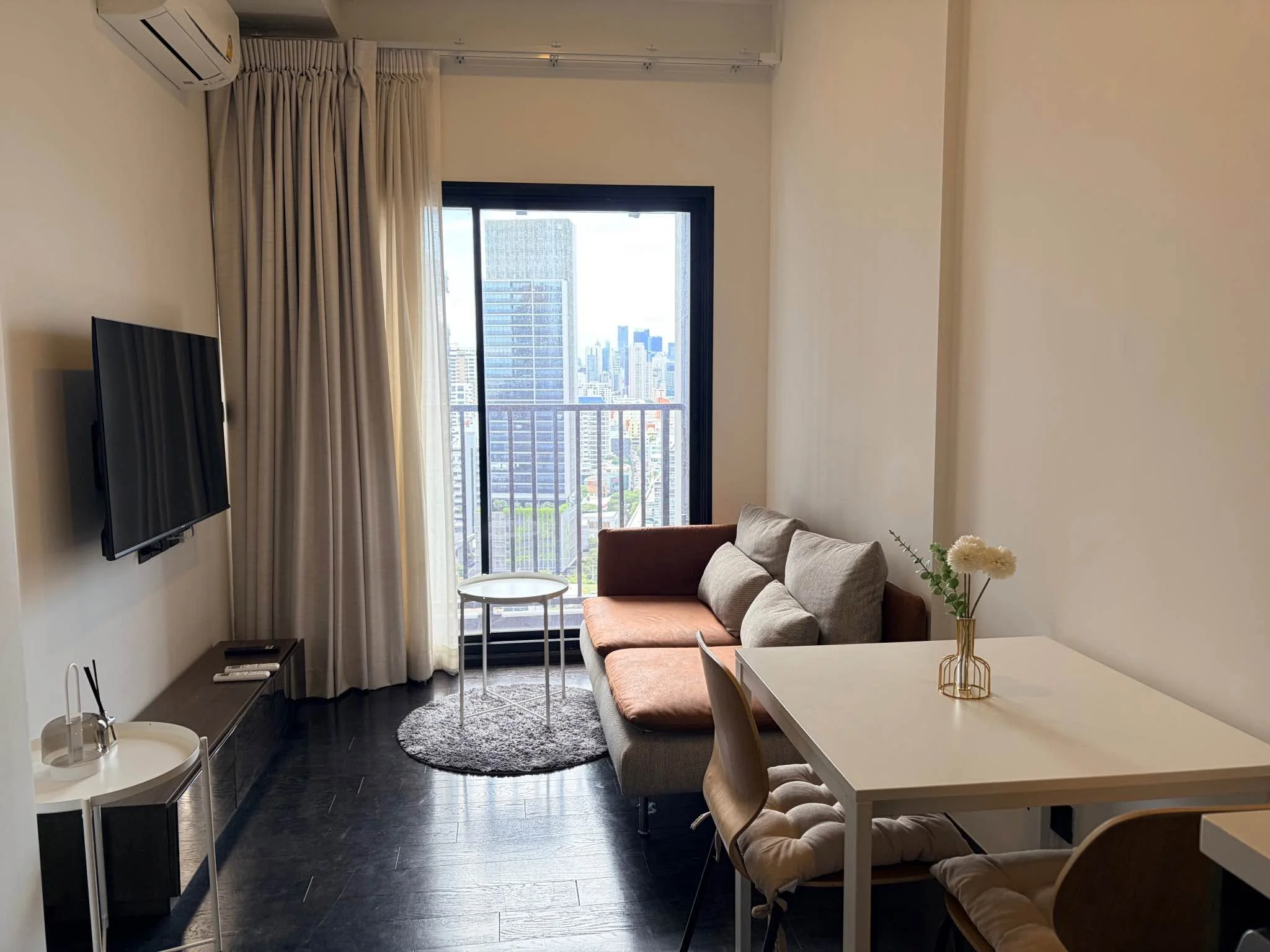 1 Bedroom condo in Park Origin Thonglor