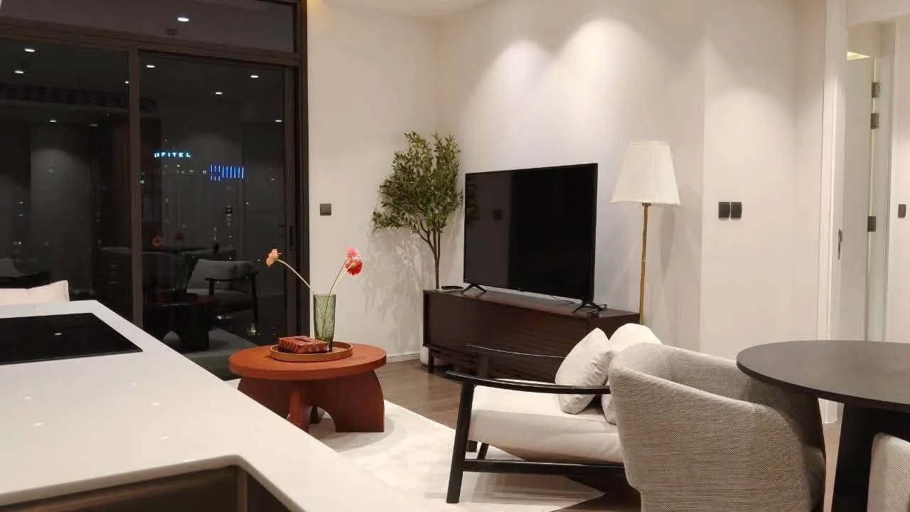 2 Bedroom condo in MUNIQ Sukhumvit 23