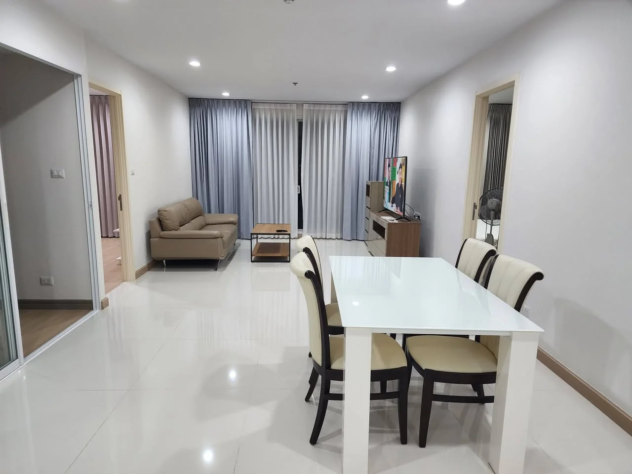 2 Bedroom condo in Supalai Riva Grande Rama 3