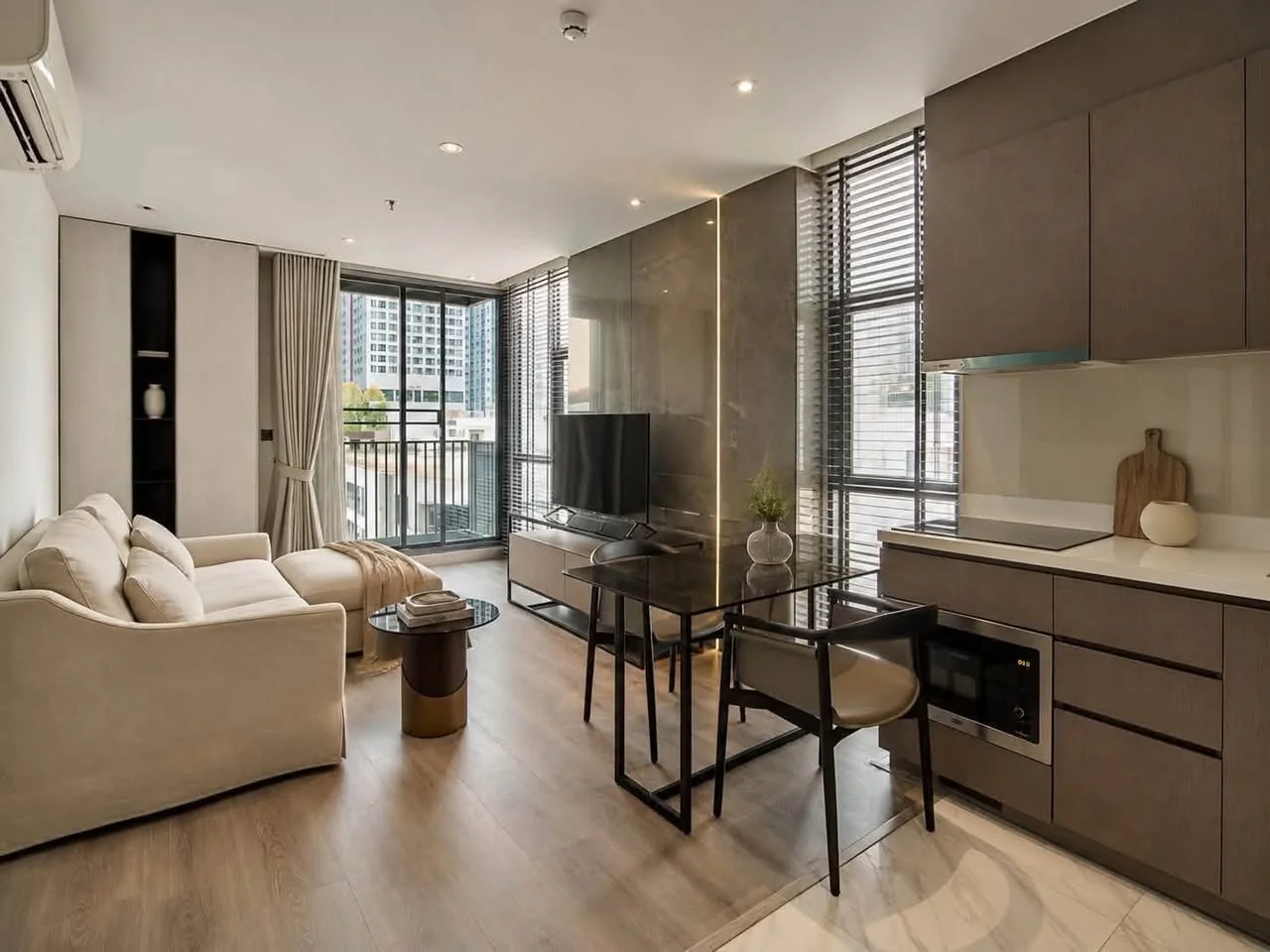2 Bedroom condo in Rhythm Ekkamai