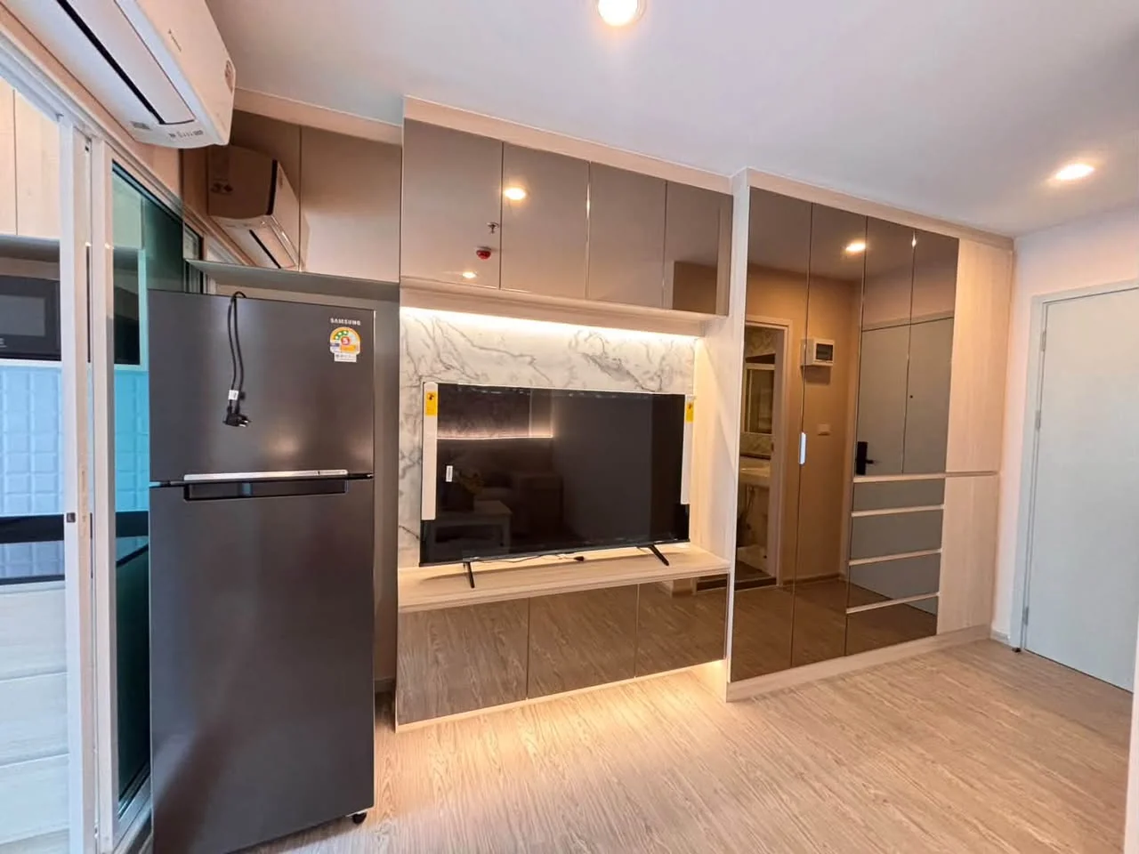 Studio condo in Regent Home Bangna