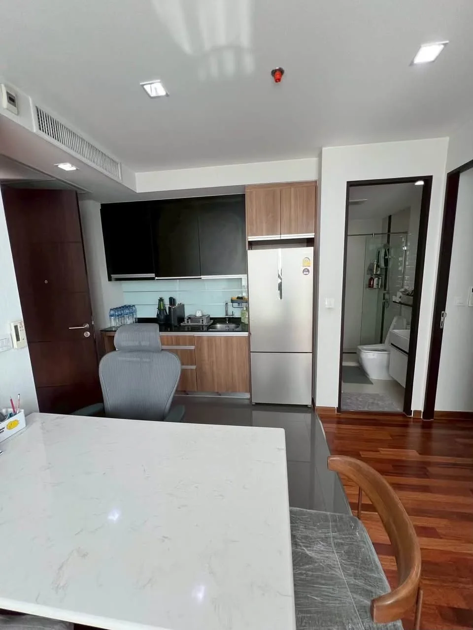 2 Bedroom condo in Wish Signature Midtown Siam