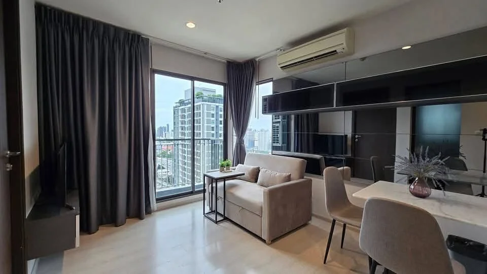 2 Bedroom condo in Rhythm Asoke