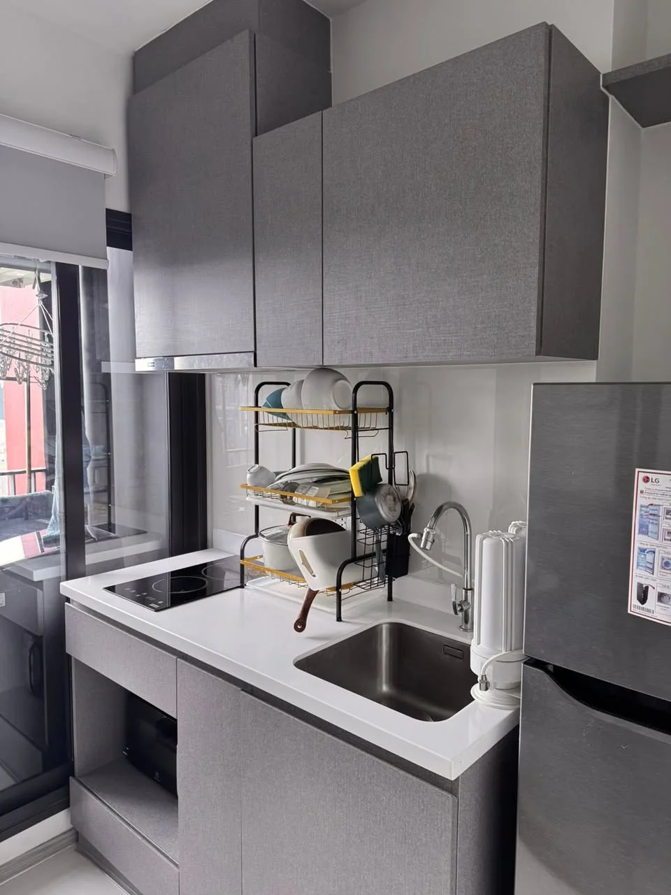 Studio condo in Life Asoke Hype