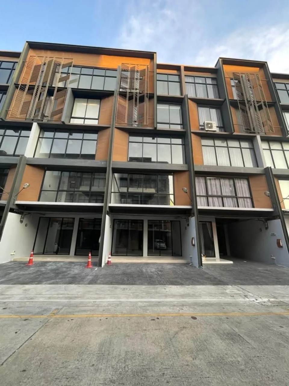 3 Bedroom condo in The Pride Sukhumvit 77