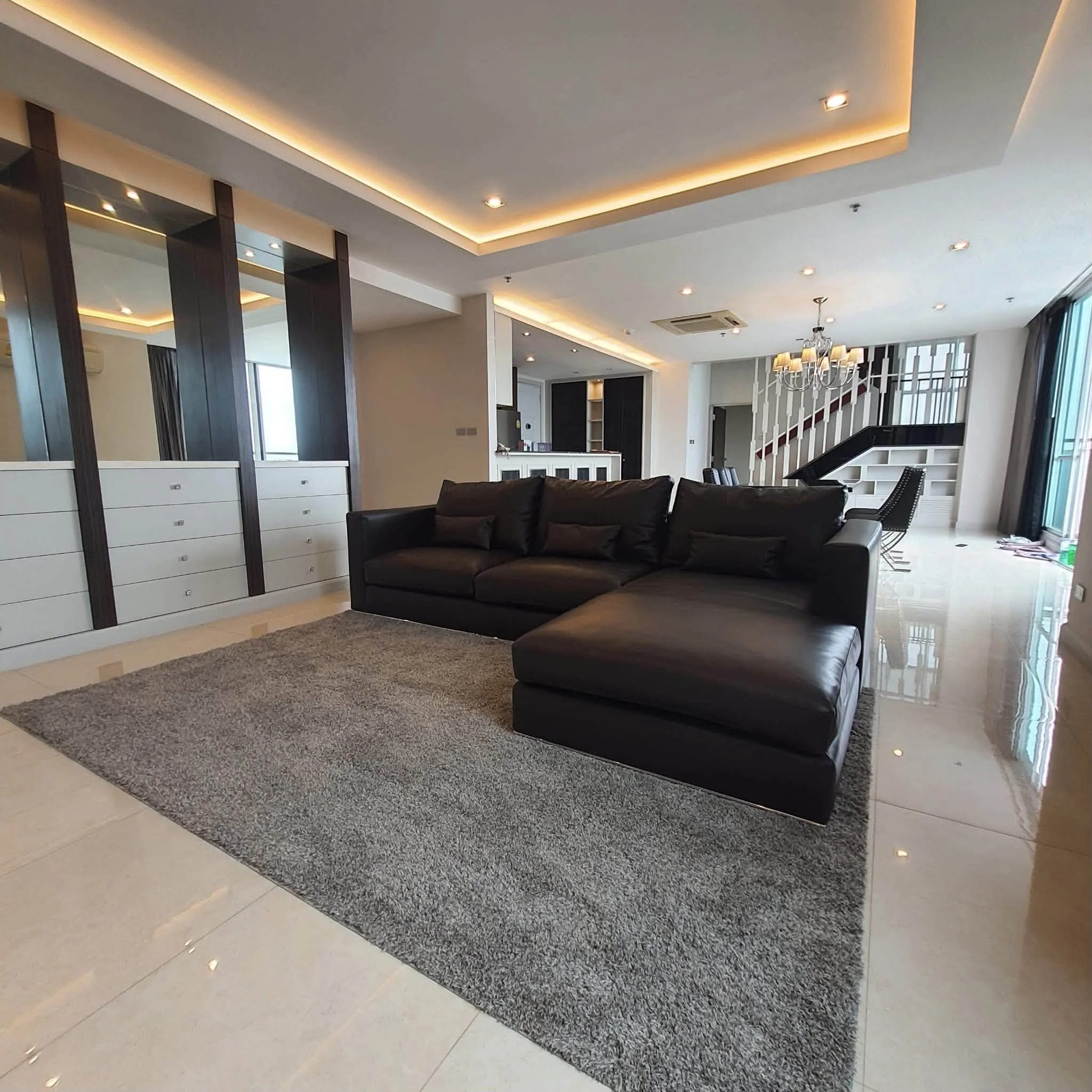 3 Bedroom condo in The Fourwings Residence