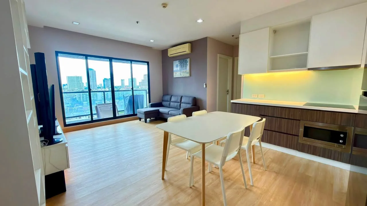 2 Bedroom condo in Urbano Absolute Sathon-Taksin