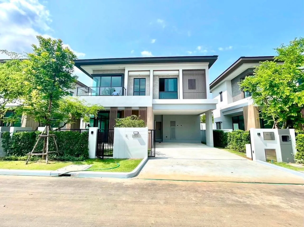 4 Bedroom condo in Bangkok Boulevard Bangna KM.5