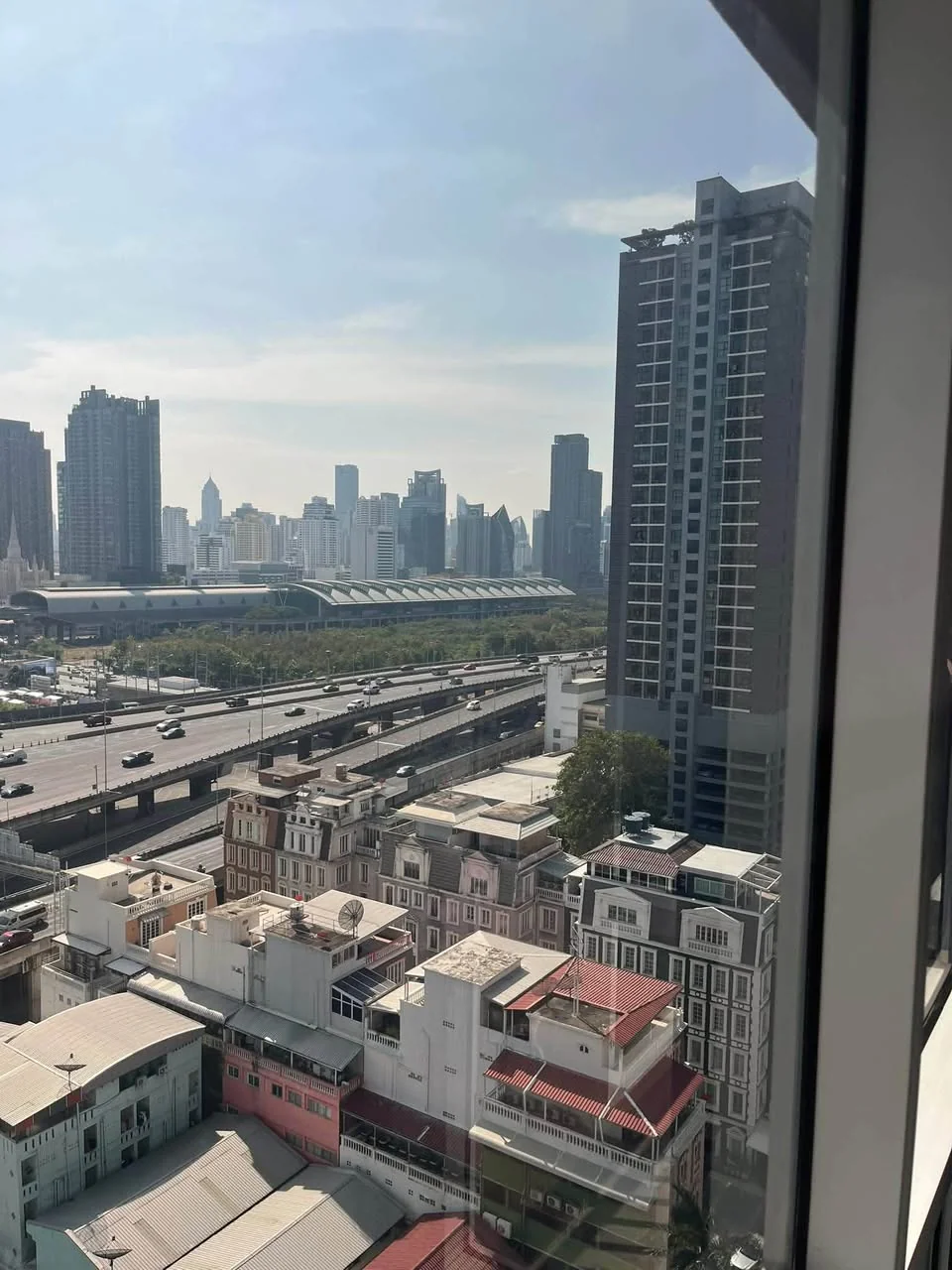 Studio condo in Aspire Rama 9