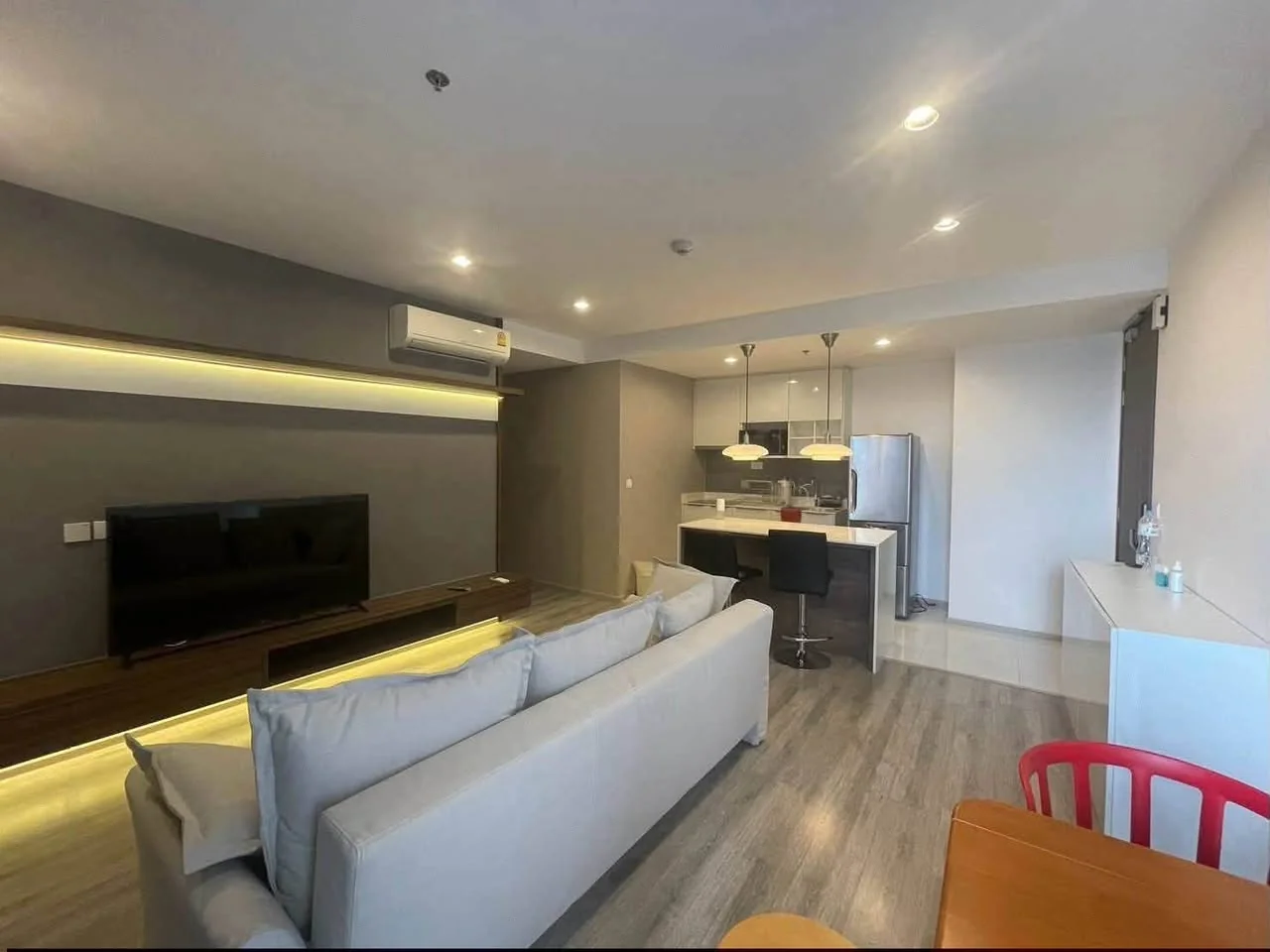 2 Bedroom condo in IDEO Mobi Sukhumvit 66