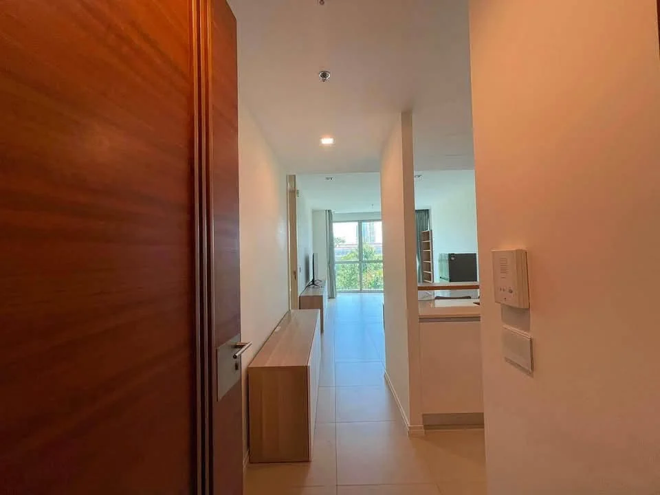 1 Bedroom condo in River House Condominium