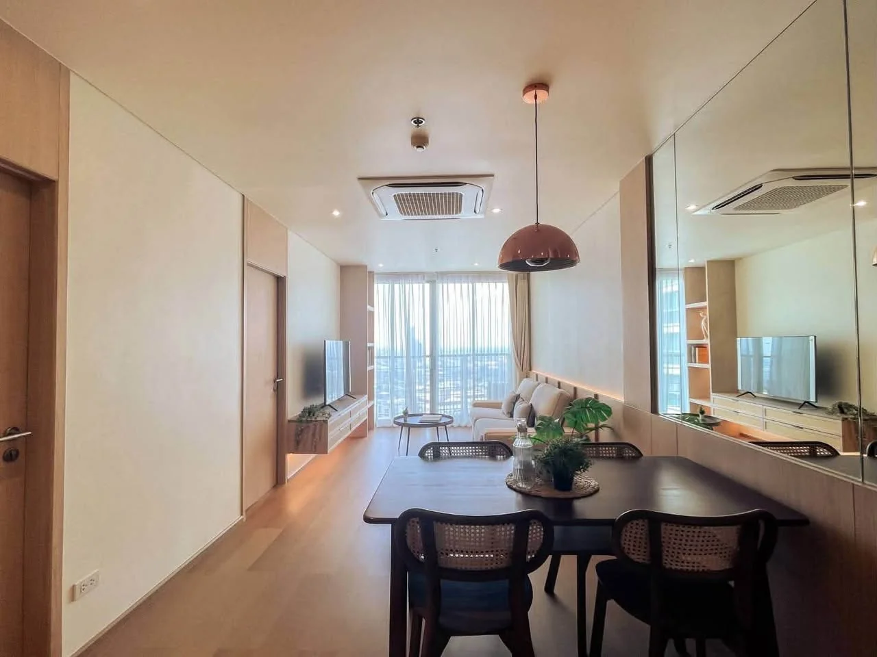 1 Bedroom condo in Le Luk Condominium