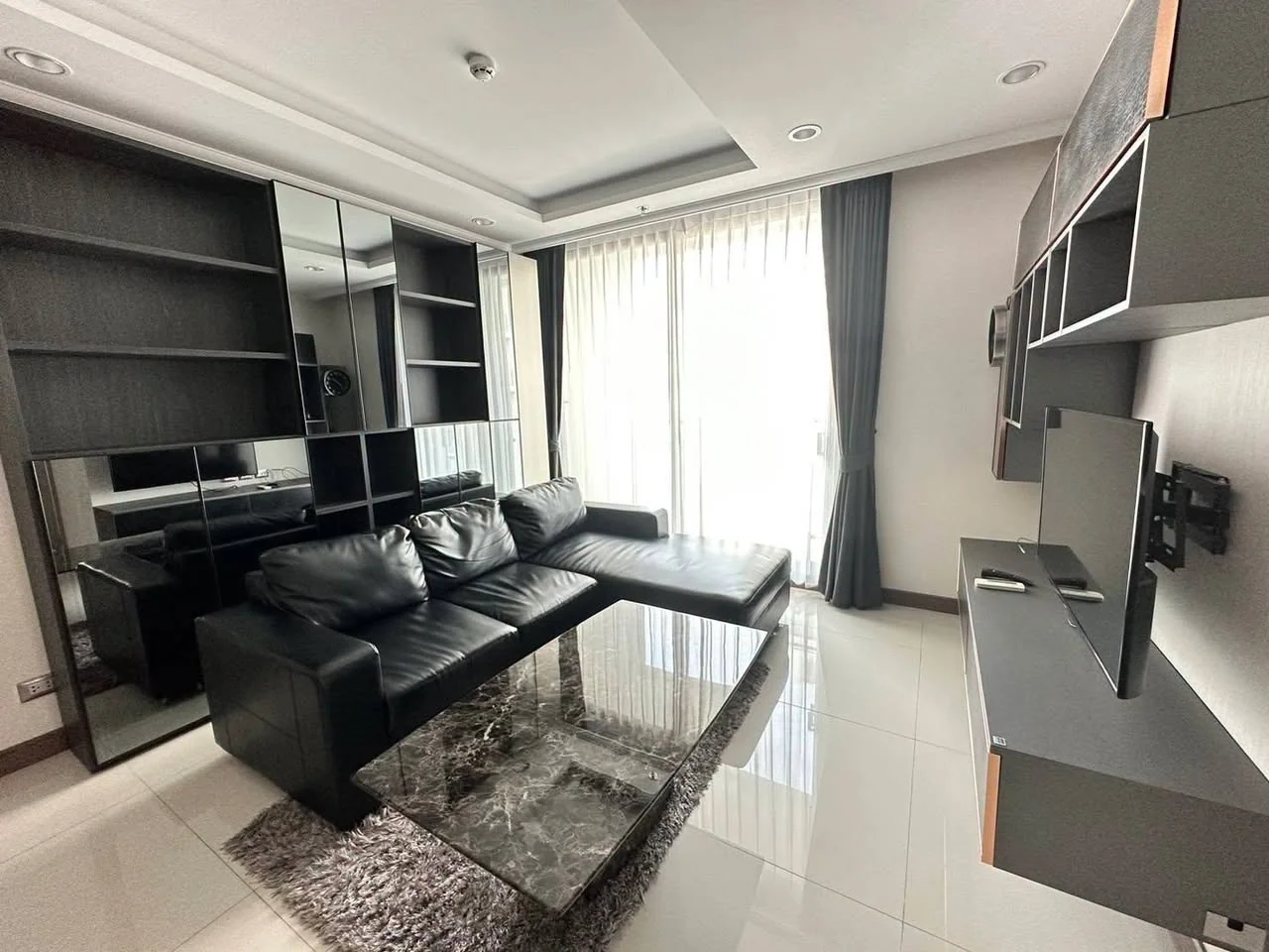 2 Bedroom condo in Supalai Oriental Sukhumvit 39