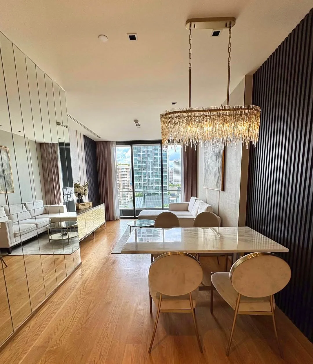 2 Bedroom condo in BEATNIQ Sukhumvit 32