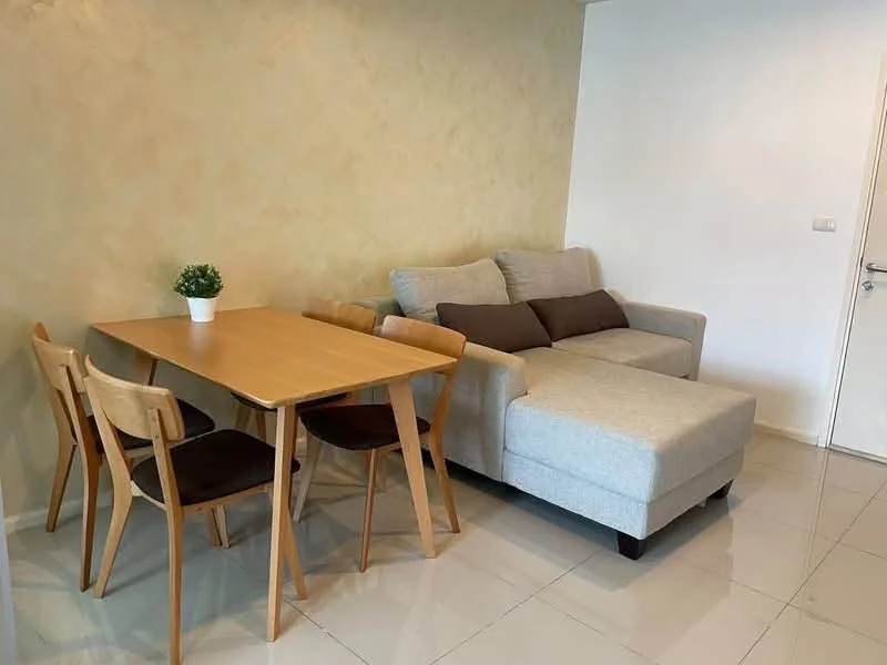 1 Bedroom condo in Aspire Rama 9